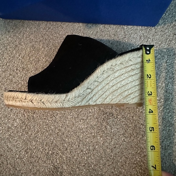 NWT Stuart Weitzman mules, suede leather, jute wedge, size 5 - Picture 6 of 7